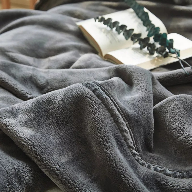 350GSM Heavy Weight Japan Style Plain Flannel Fleece Blankets For Winter