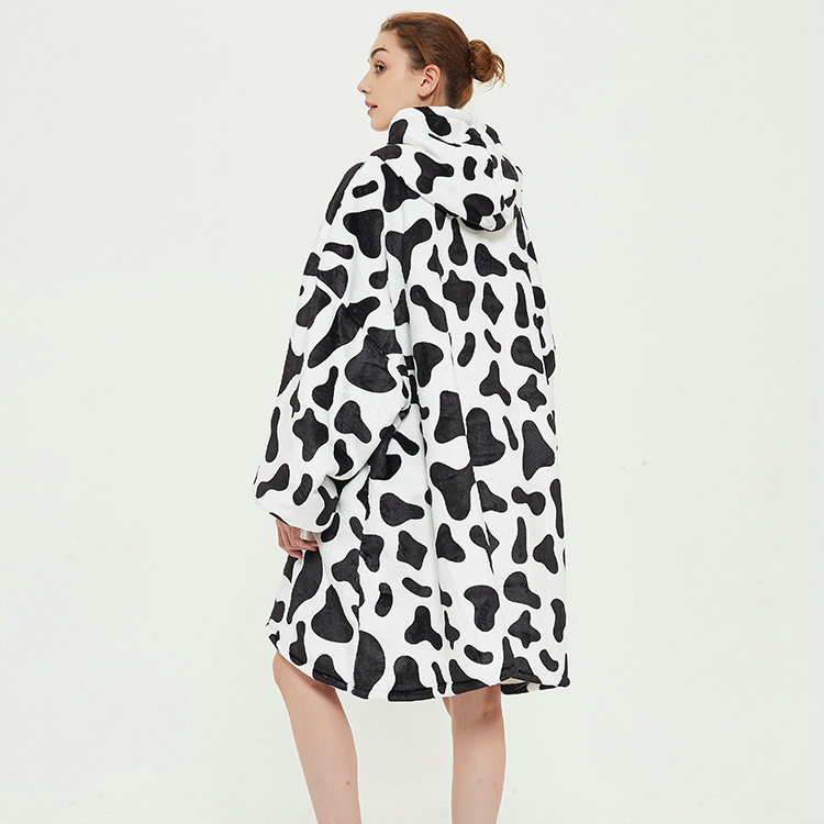 Customized Cozy Fluffy Cow Print Sherpa Lined Sweatshirt Blankets For Adult For Bulk