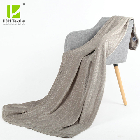 China Blanket Factory Designed Embossed Flannel Fleece Blanket